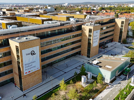 Luftaufnahme des Stadthauses Q auf dem ehemaligen Quelle-Areal an der Fürther Straße in Nürnberg