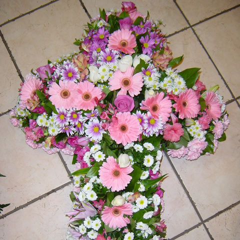 Croix rose et blanche