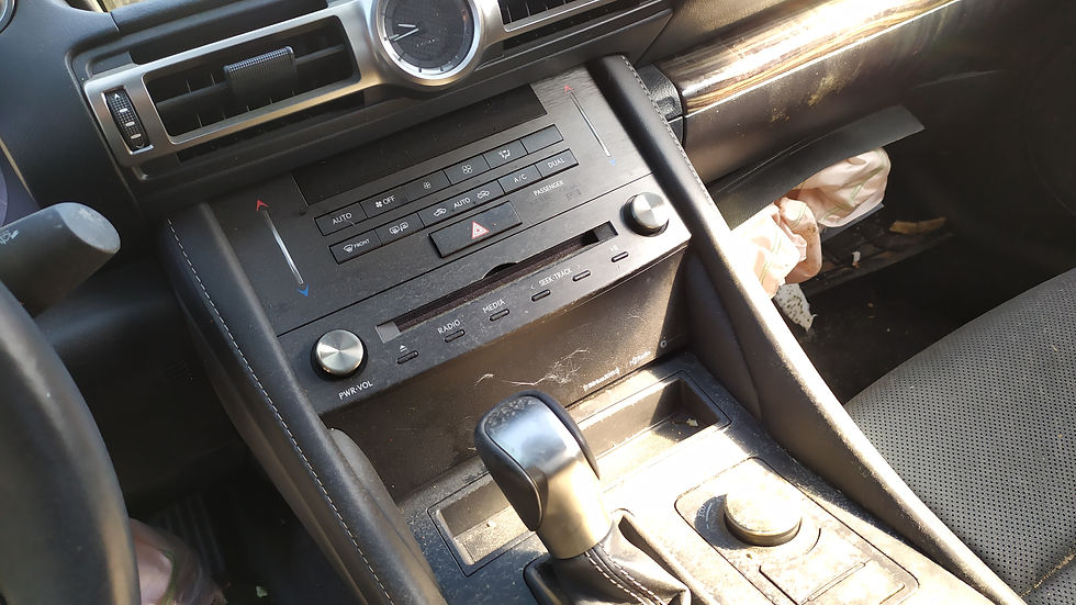 Миниатюра: 2019 LEXUS RC 300