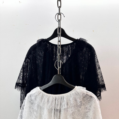 maison special【メゾンスペシャル】Lace cape blouse | ABSURD
