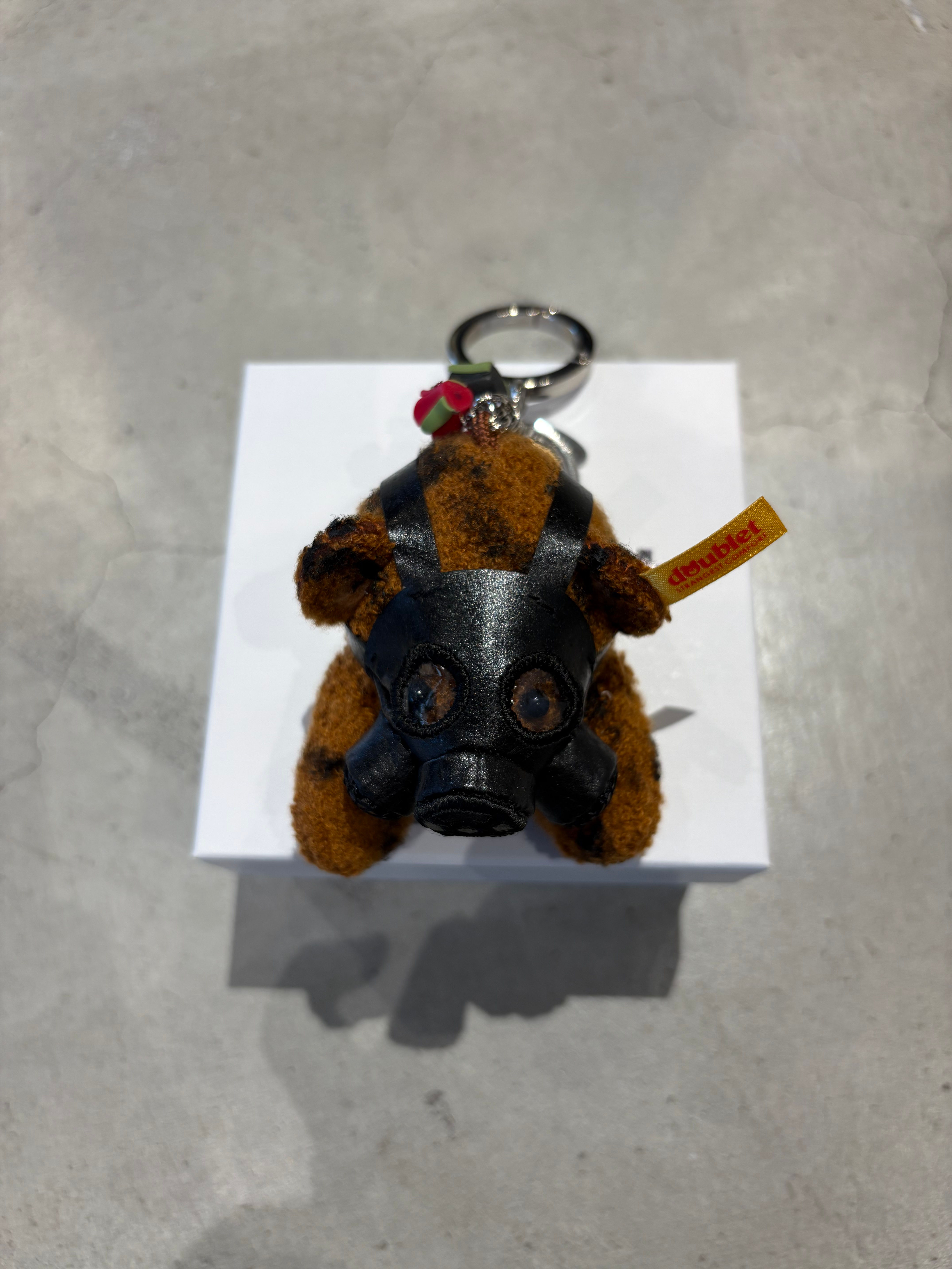 【6/13 RELEASE】GAS MASK BEAR KEY RING