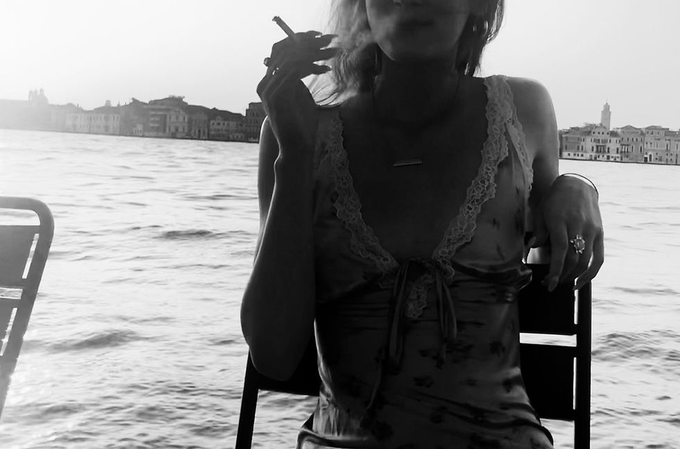 On love and fingertips