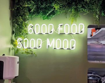 Enseigne-lumineuse-neon-interieure