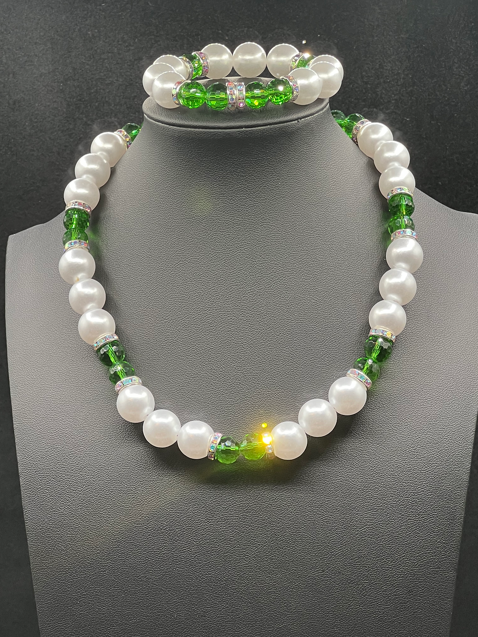 Thumbnail: Bold Emerald White Pearl Necklace Set
