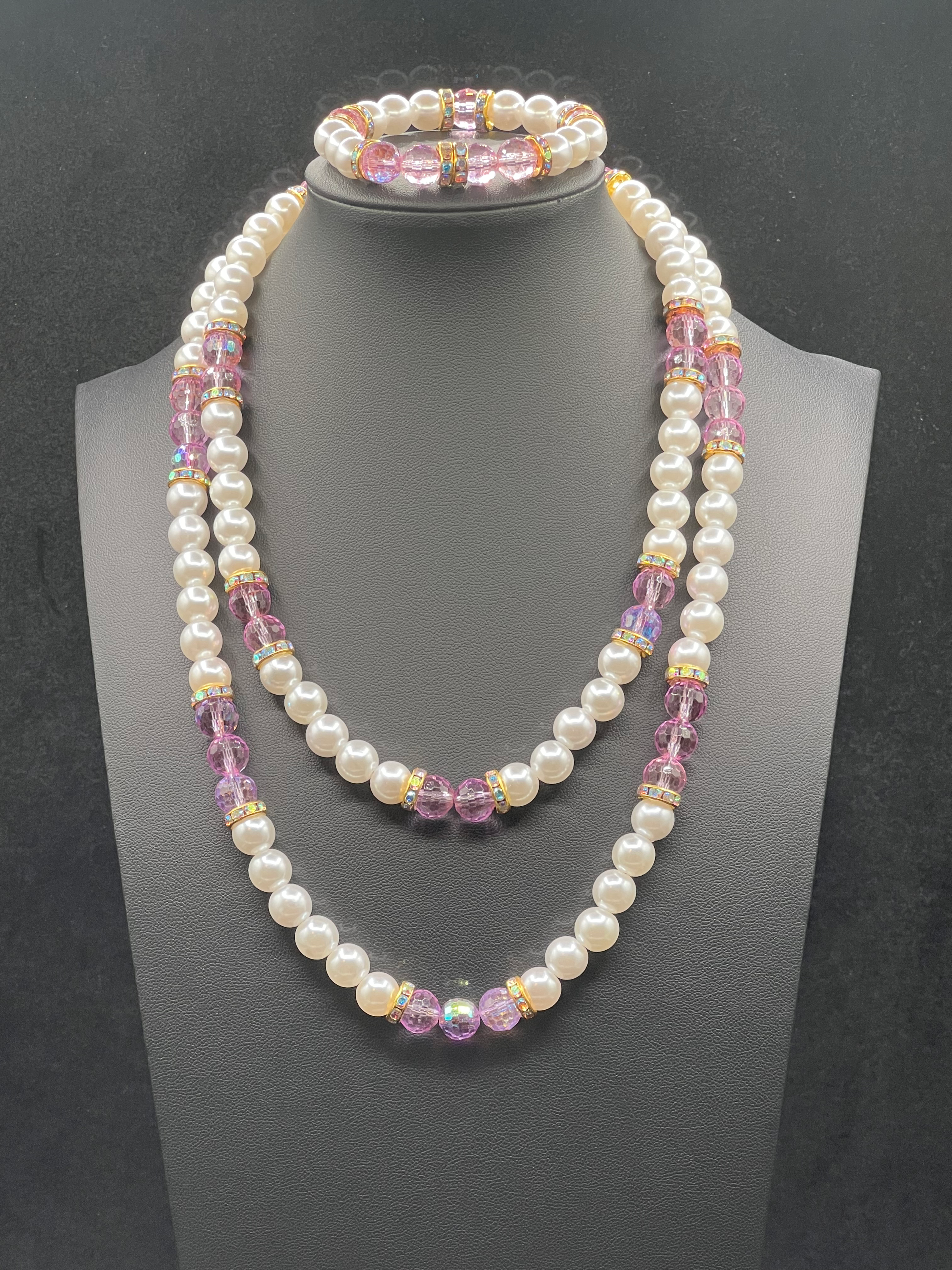 Grape Beige Pearl Necklace Set