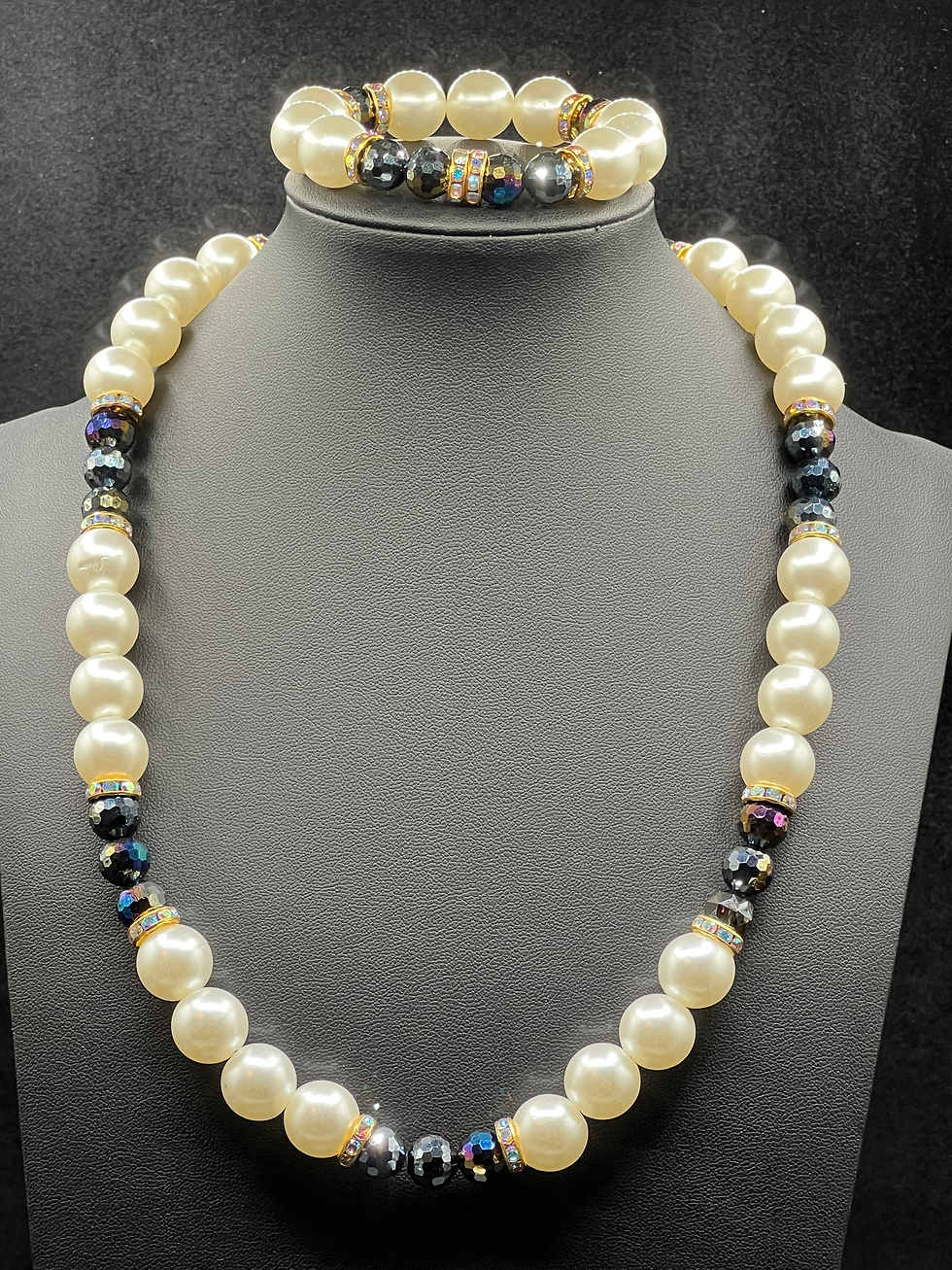Thumbnail: Bold Blackout Beige Pearl Necklace Set