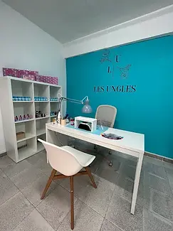 Les Ungles Tarragona, salón de uñas, Tarragona, España