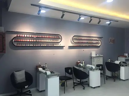 Centro Estetico Lovely, nails & beauty - solarium, nail salon, Padova, Italia