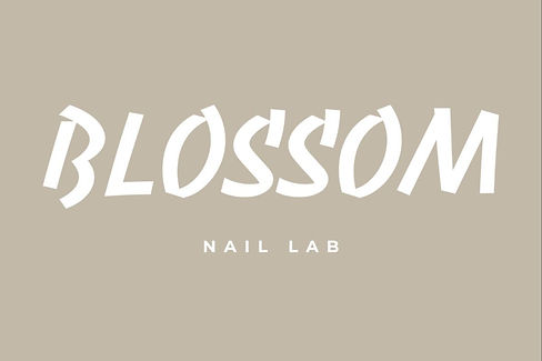 Blossom Nail Lab, salón de uñas, Gijón, España