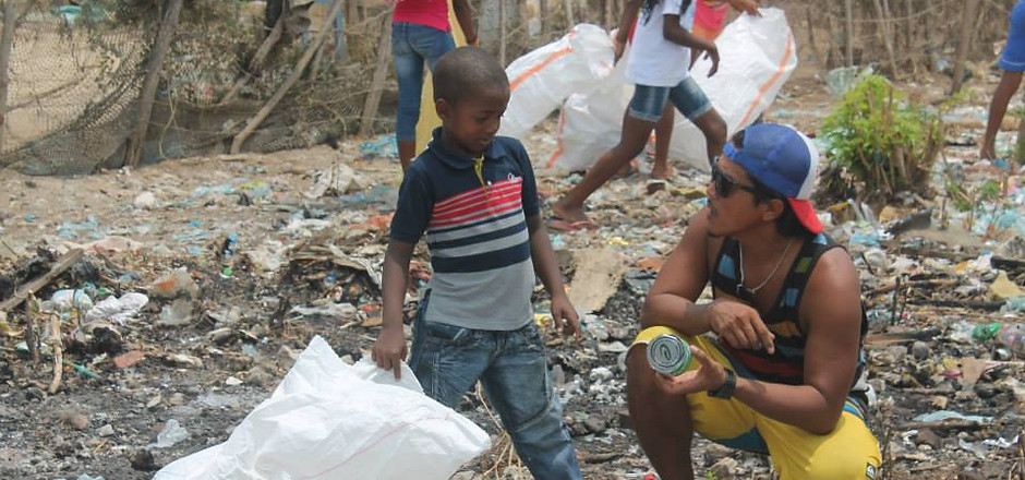 10373819_10152111362707686_2347074311291