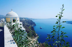 One more of my Santorini pics, too prett