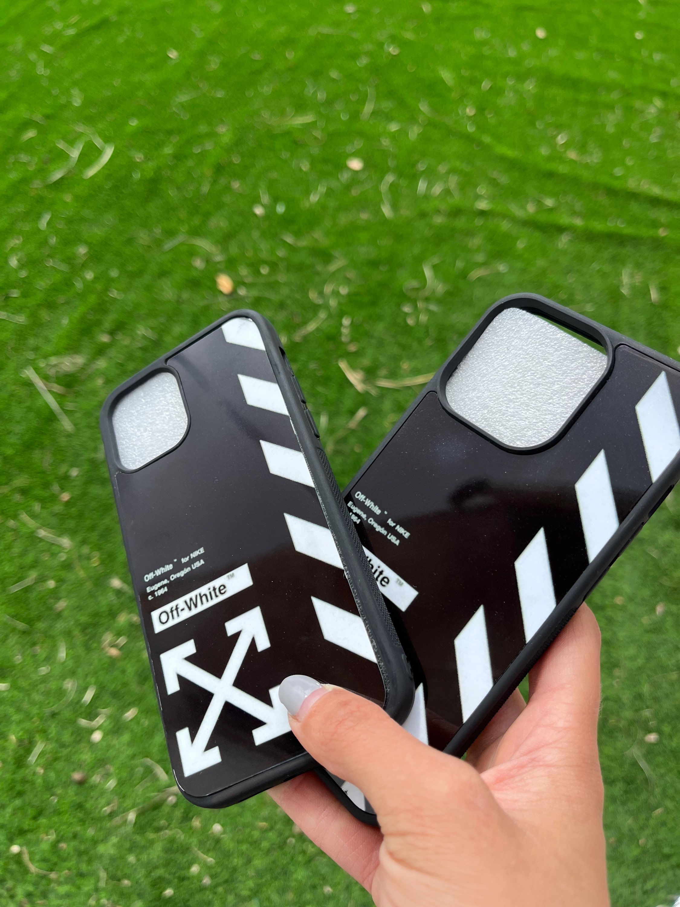 אוף יואט שחור