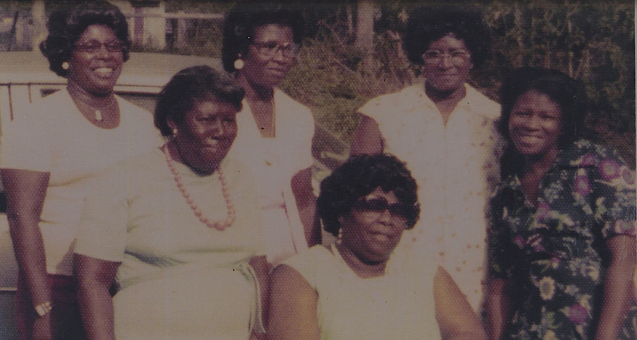 Jones Siters minus 2_edited.jpg