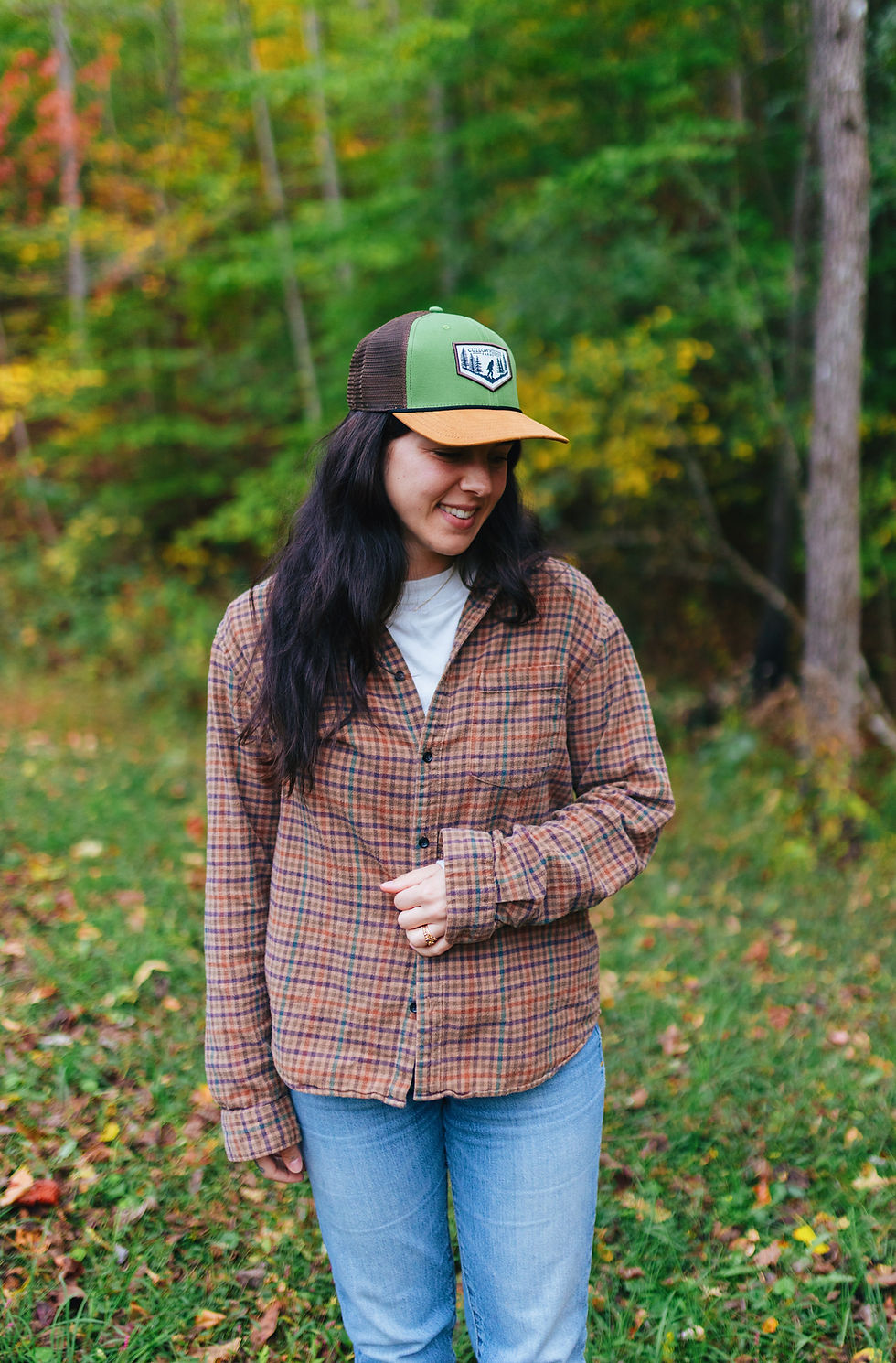 Thumbnail: Suede Bill Mesh Snapback Trucker Hat