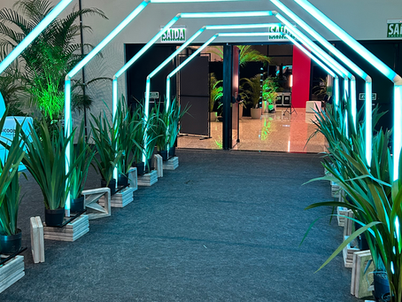 Por Que Seu Evento Precisa De Um Arco De LED?