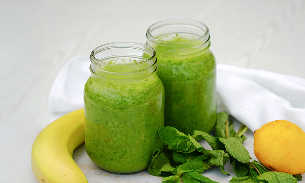 2025-03-26-super-smoothie_edited.jpg
