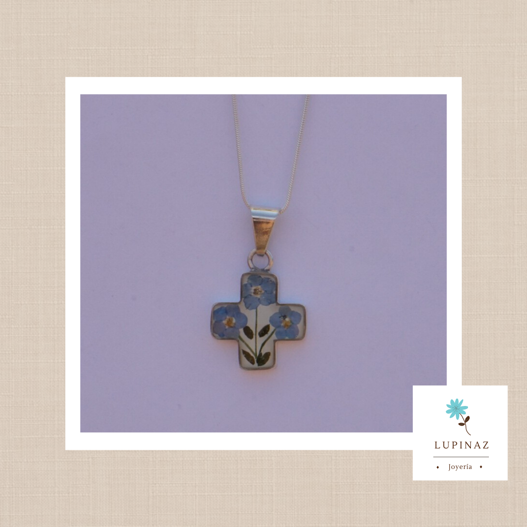 Dije cruz cuadrada en plata