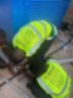 Techniciens d'une entreprise de groupes électrogènes Côte d'Ivoire