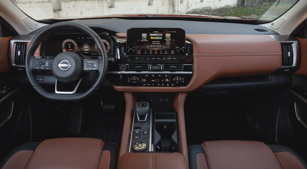Nissan Pathfinder interior