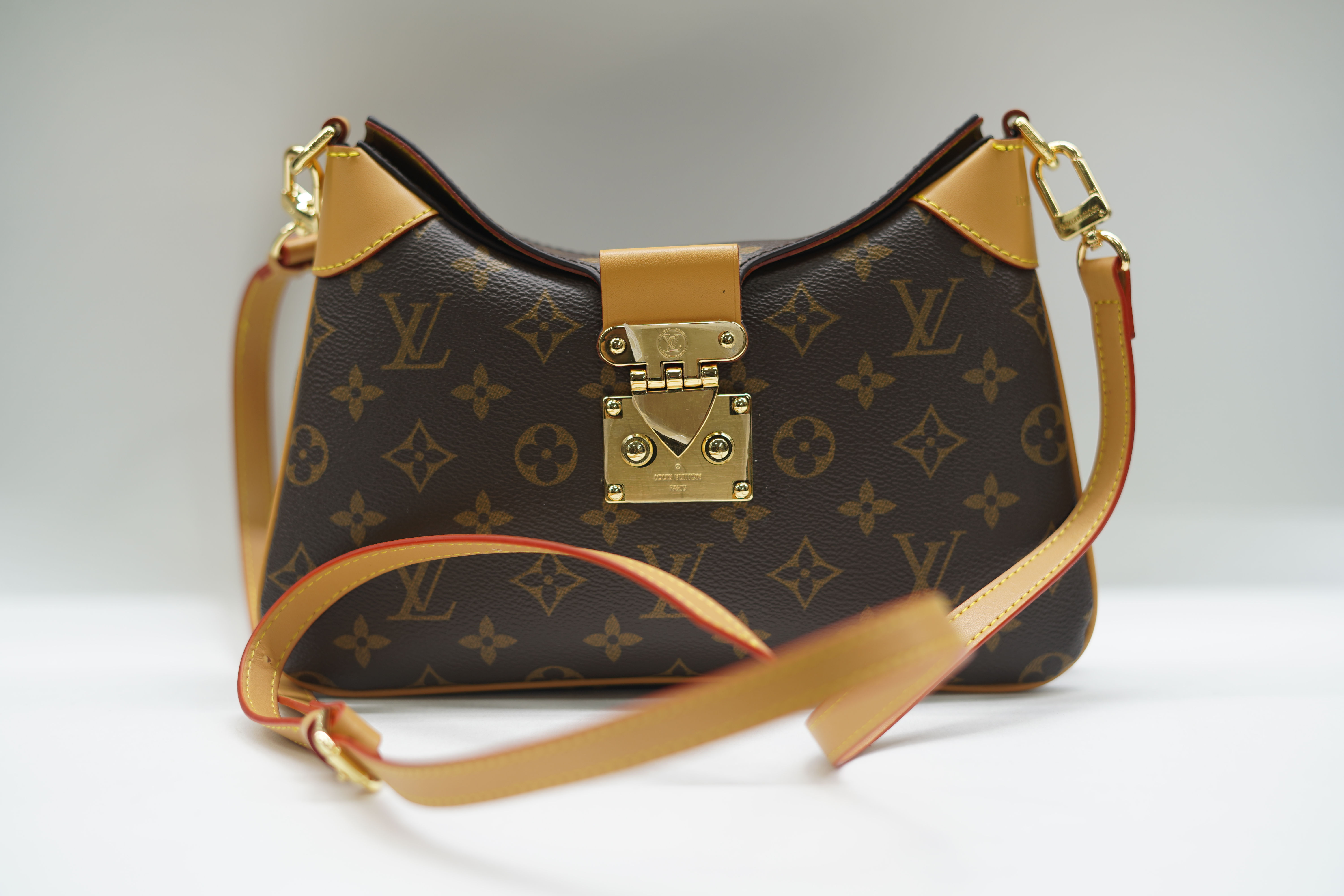 ლუი ვიტონი/Louis Vuitton
