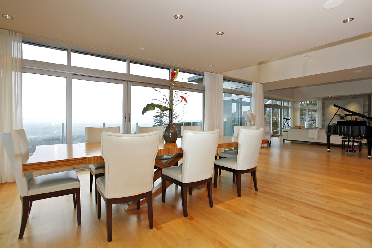 dining looking southwest