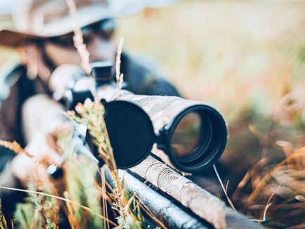 <strong>Mai fidarsi dell’uomo…</strong>