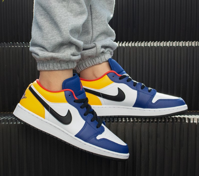 Nike Jordan 1 Low Yellow