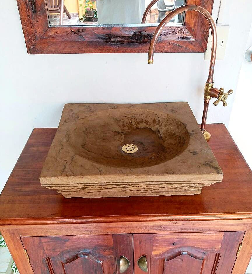 Miniatura: Lavamanos en piedra pulido instalado por nuestros clientes. Información adicional al WhatsApp 3155808310 Piedra Ocre