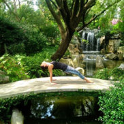 yoga with Samantha, healthy ageing, stay strong, stay fit