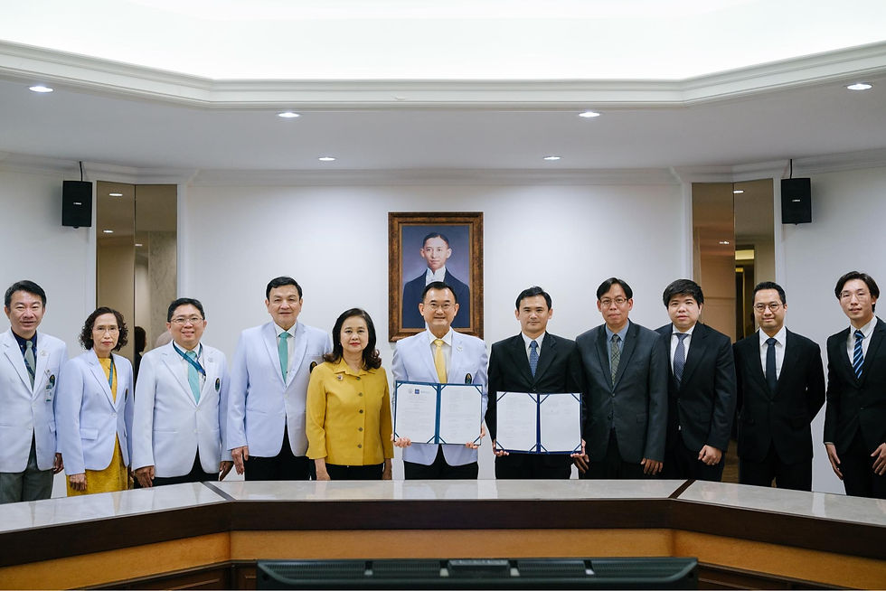 (from left to right) Assoc. Prof. Dr. Prapat Wanitpongpan, Deputy Dean for Corporate Communication & International Relations, Assoc. Prof. Dr. Piyapat Dajpratham, Director of Siriraj Academic Center of Geriatric Medicine, Assoc. Prof. Dr. Teera Kolladarungkri, Director of Golden Jubilee Medical Center, Prof. Dr. Keerati Charoencholvanich, Head of Orthopaedic Surgery, Prof. Dr. Sansanee Chaiyaroj, Program Board Chairperson of PMU-C, Prof. Dr. Apichat Asavamongkolkul, Dean of the Faculty of Medicine Siriraj Hospital, Mr. Sumate Chaisoorayakan, Managing Director of OSS3O, Assoc. Prof. Dr. Boonrat Lohwongwatana, CEO of Meticuly, Asst. Prof. Dr. Chedtha Puncreobutr, CTO of Meticuly, Mr. T Thirakomen of MK Group, and Mr. Kanin Sirichatchai, Executive Vice President of OSS3O