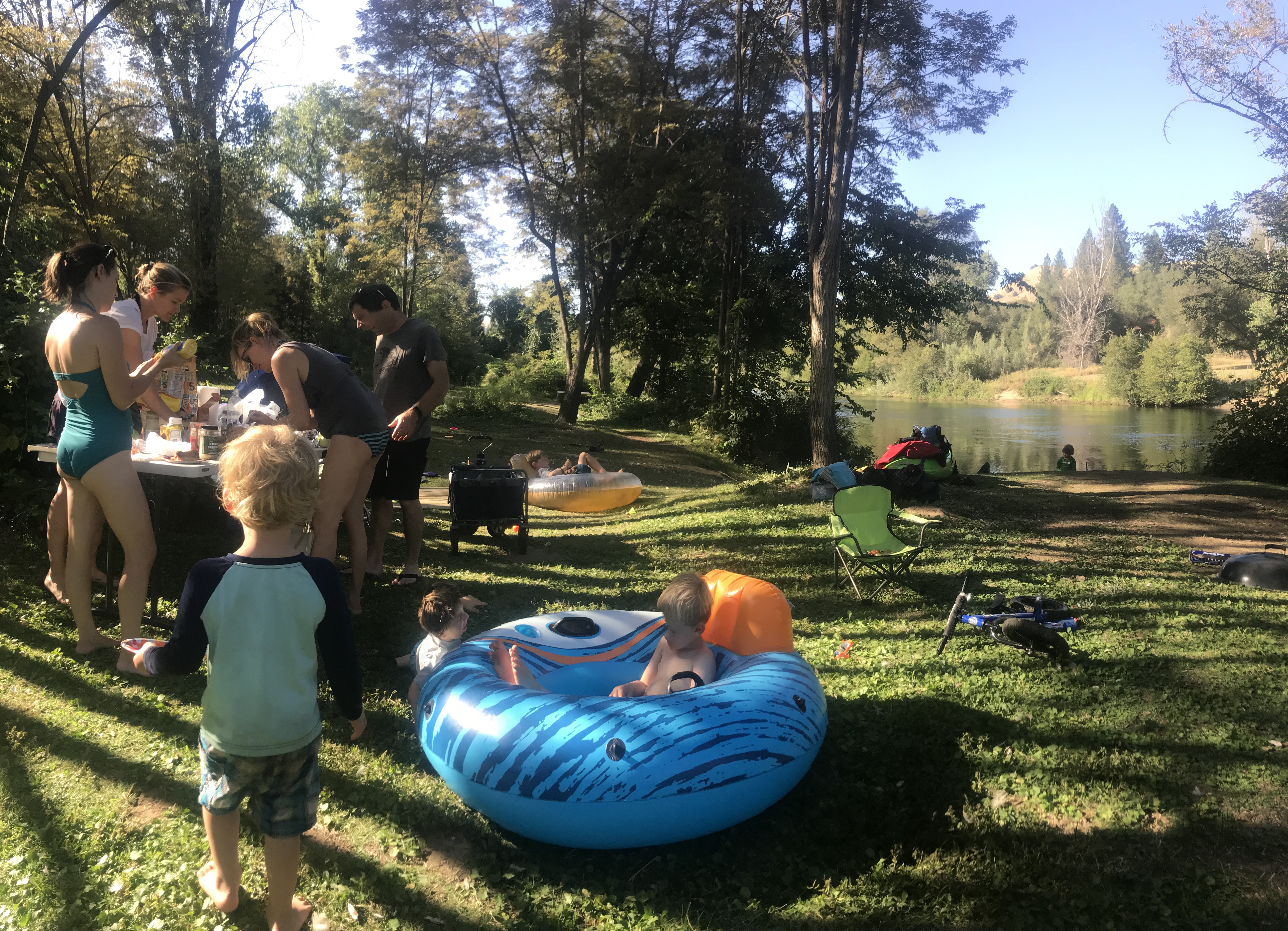 Camp Lotus - Photo 2