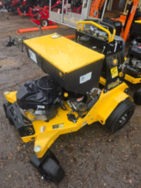 Stinger Ride On Aerator