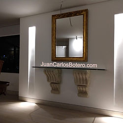 Repisa en Concreto con Vidrio de 8 mm Fijada en Pared Ladrillo Hueco