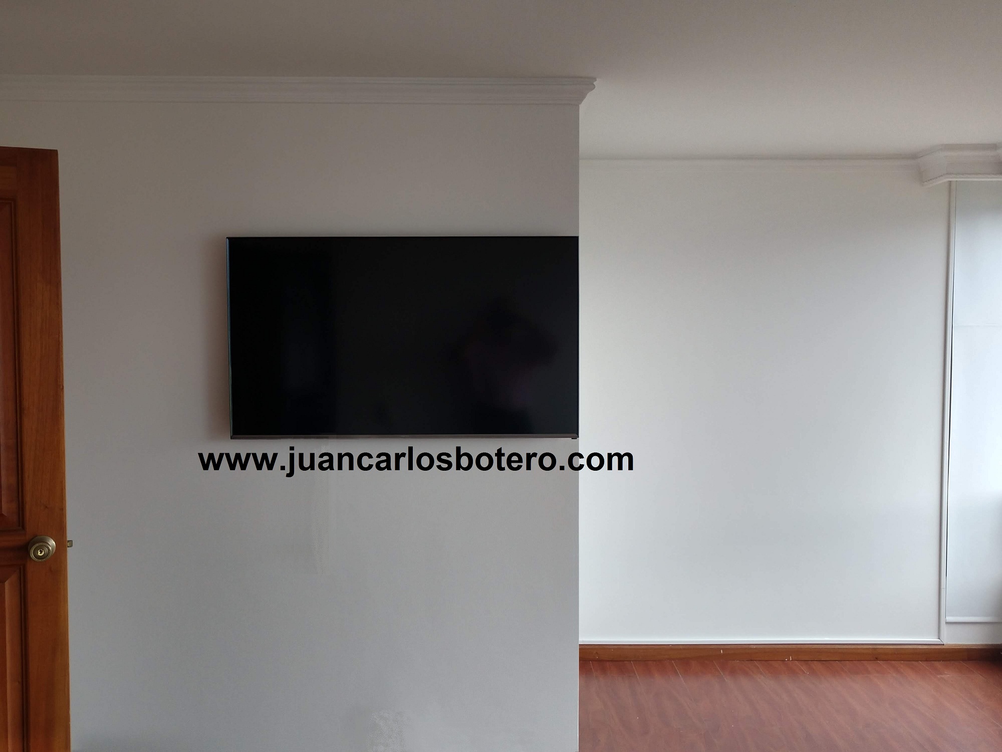 Televisor Esquinero Solo