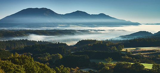 daisen-oki_hiruzen_sanza_above_the_clouds_d9u9pa.jpg