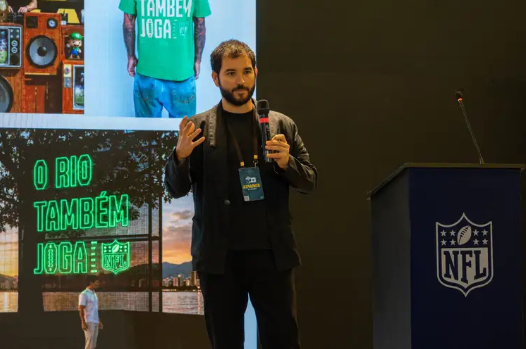 Geraldo Chapa, diretor de conteúdo internacional da NFL - Foto: Reprodução/NFL