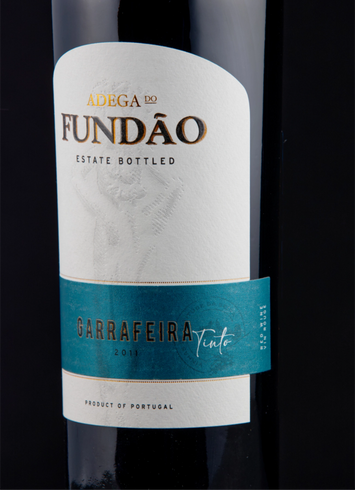 Wine Label design, partnership with Adriana Dias