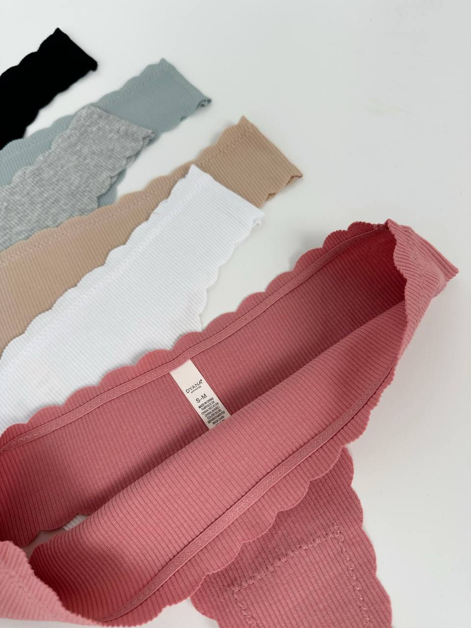 Прев'ю: Безшовні бавовняні стрінги