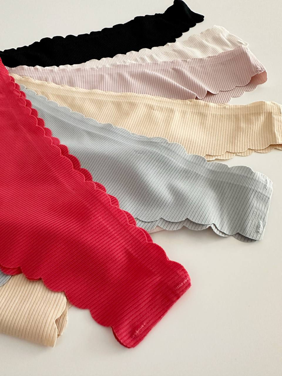 Прев'ю: Безшовні американки з лазерною обробкою краю