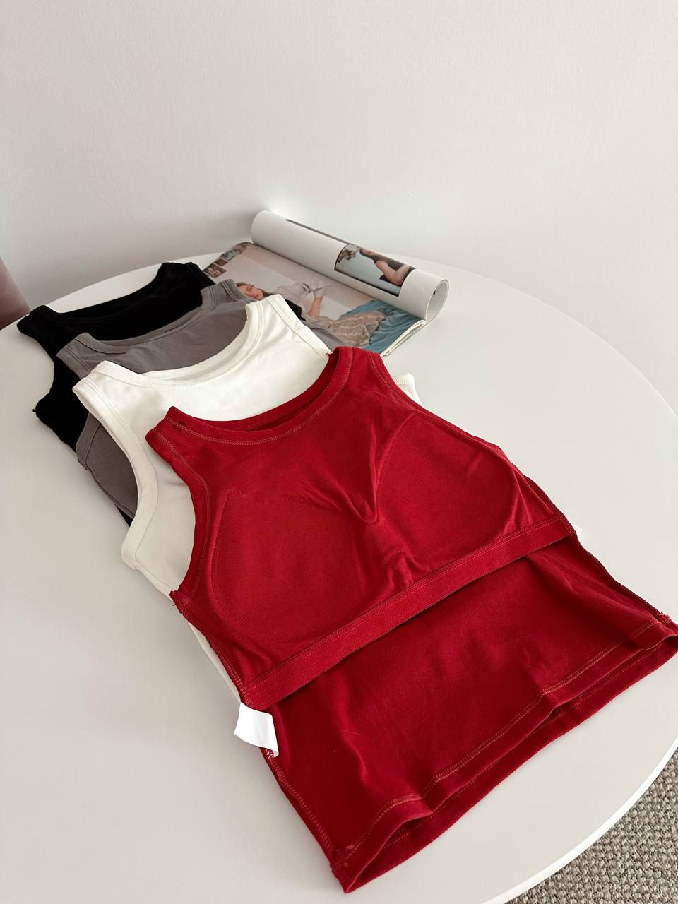 Прев'ю: Кроп-топ з поролоном