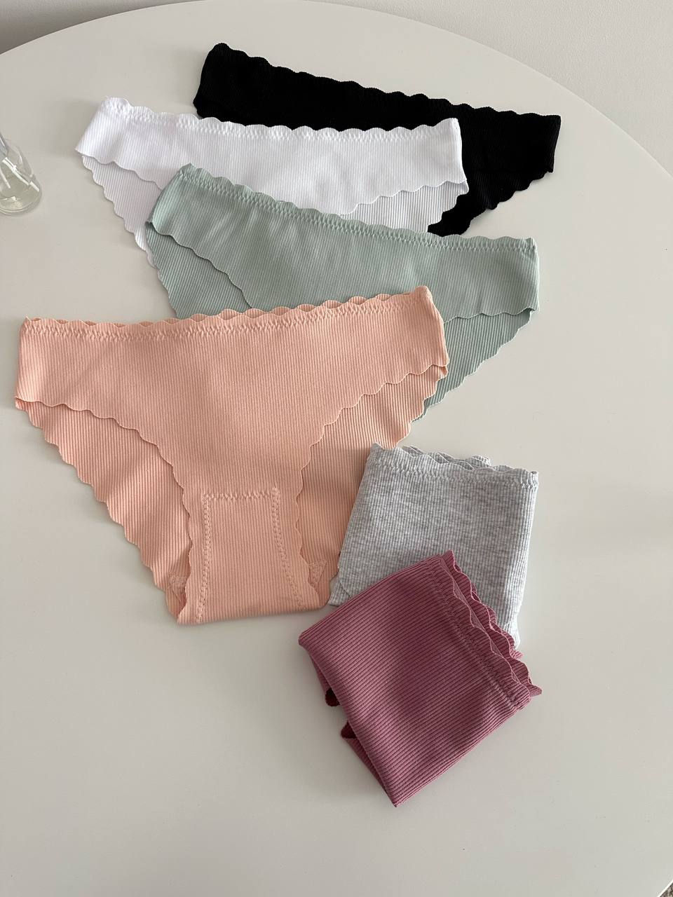 Прев'ю: Безшовні трусики