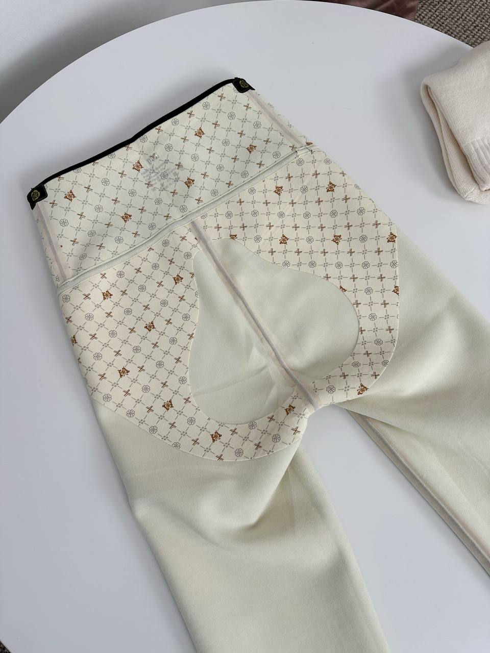 Прев'ю: Теплі лосини в рубчик з корекцією