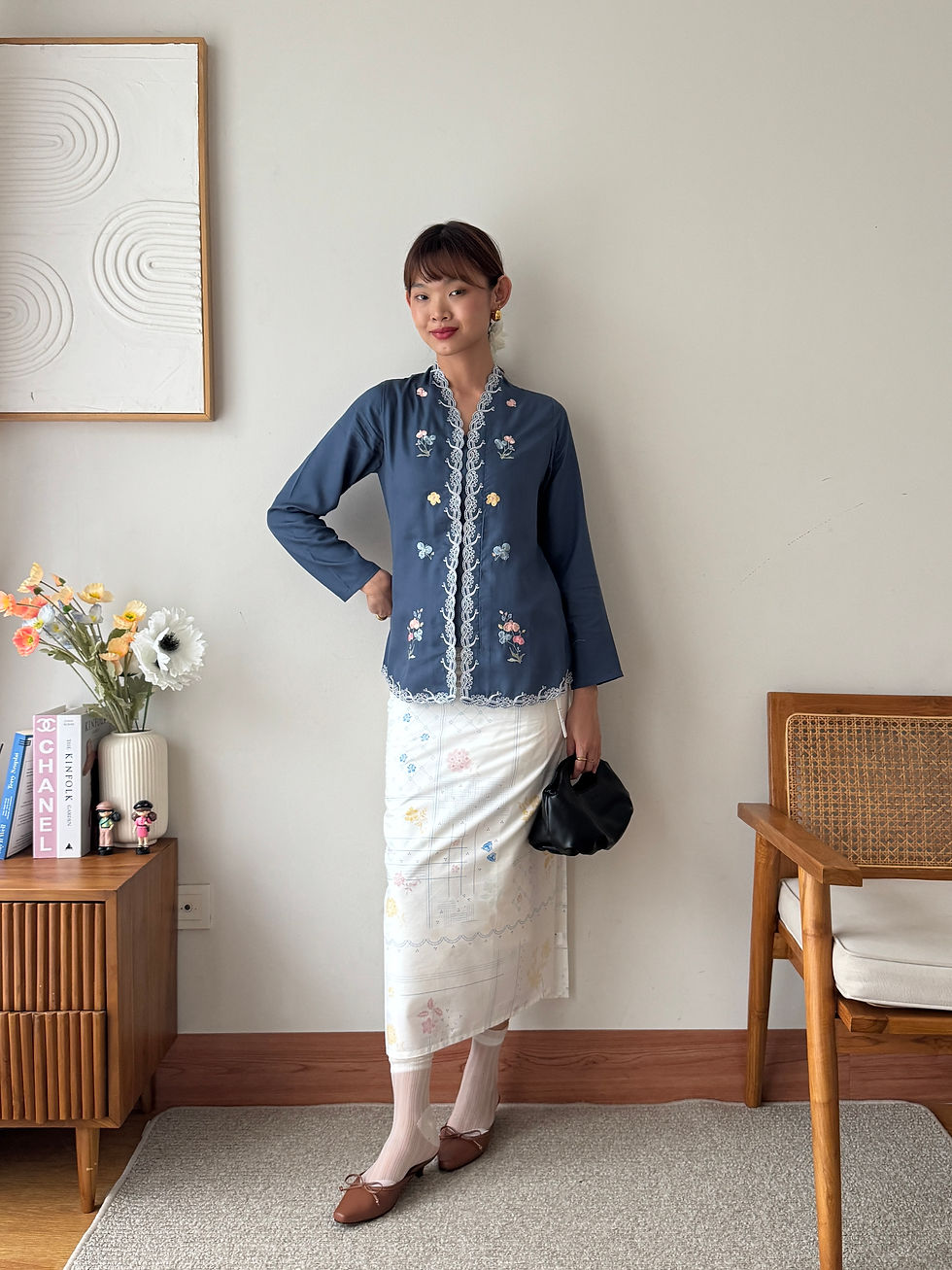 Kebaya top (i wear size S) | Rok lilit | Heels | Socks | Clutch