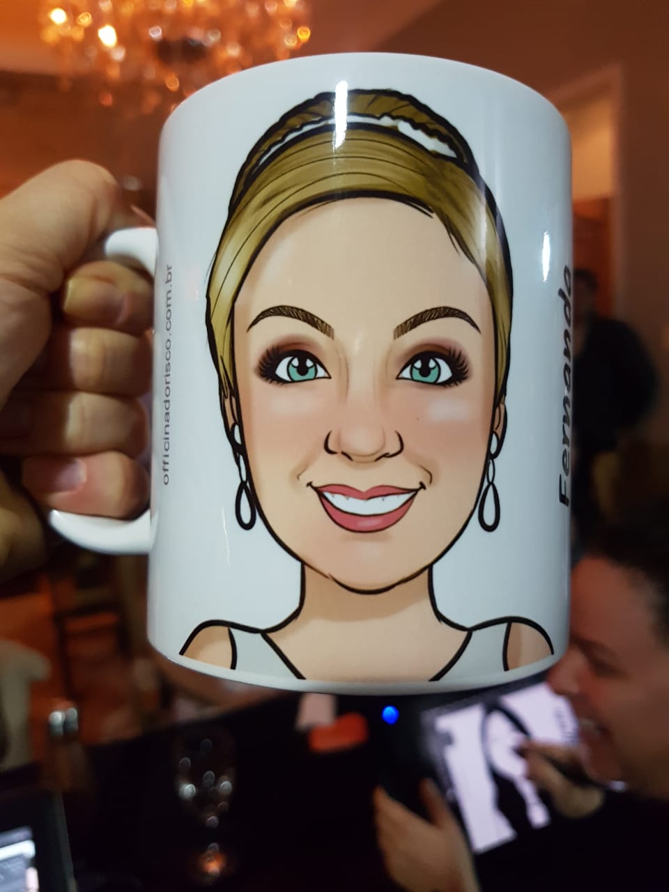 Caricaturas em Canecas