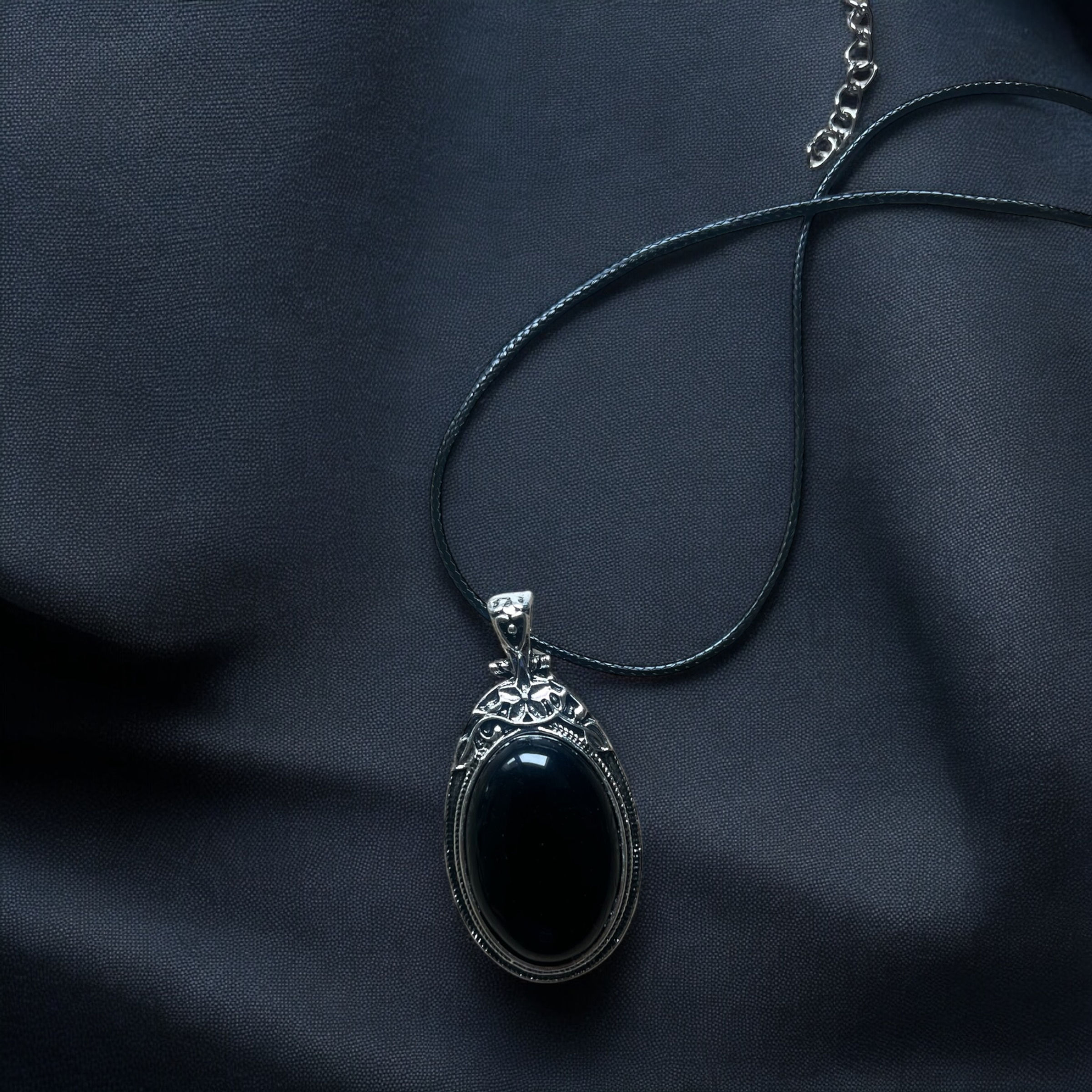 Collar Romántico Obsidiana Ritualizado