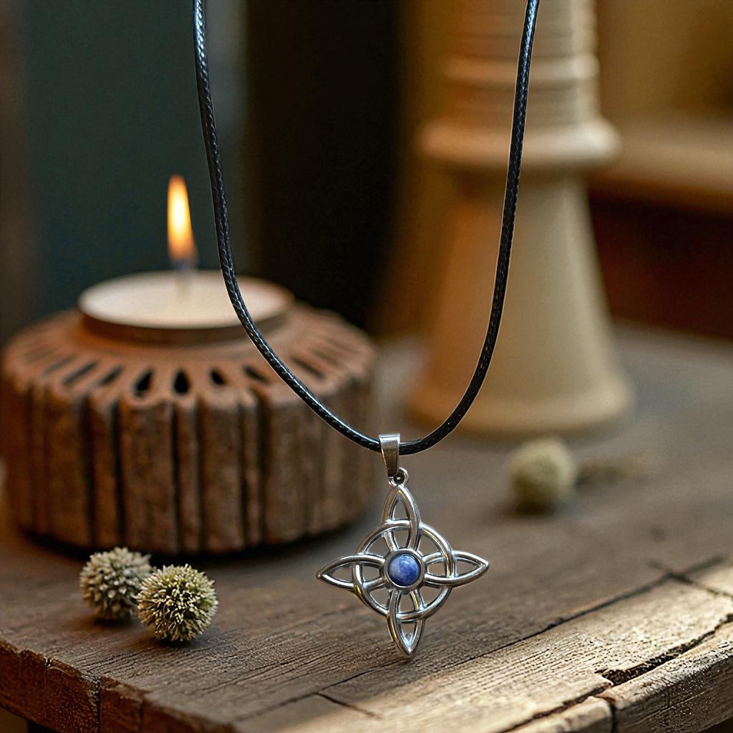 Nudo de Bruja con Sodalita (Acero Inoxidable)