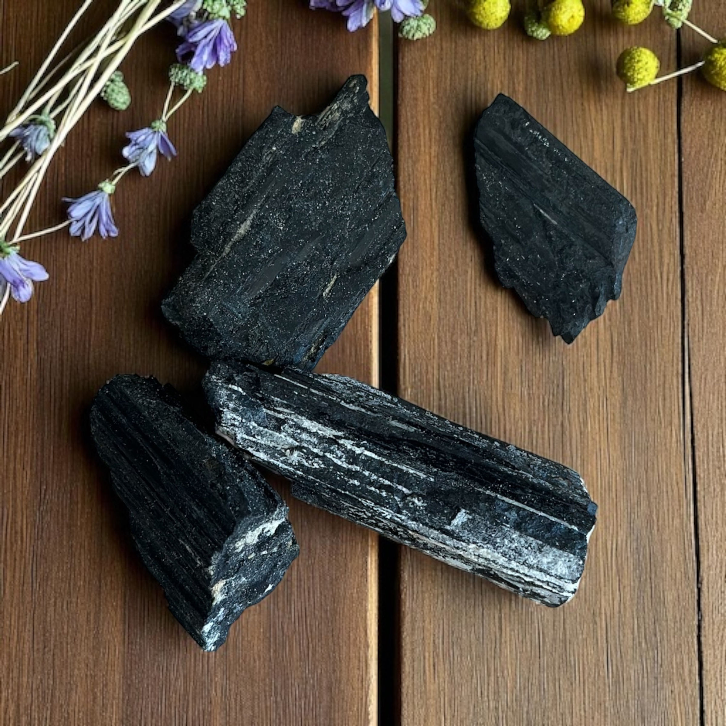 Turmalina Negra en bruto