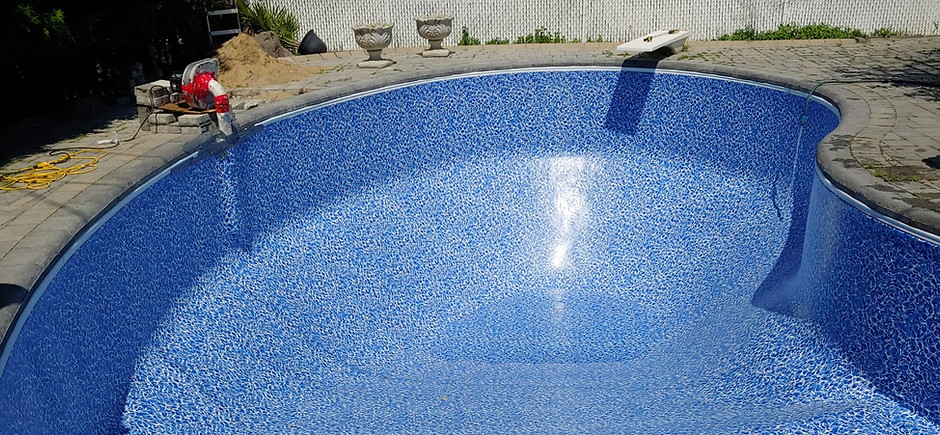 Vinyl Swimming Pool Liner Replacement In Gatineau-Ottawa By Royal Pools and Hot Tubs