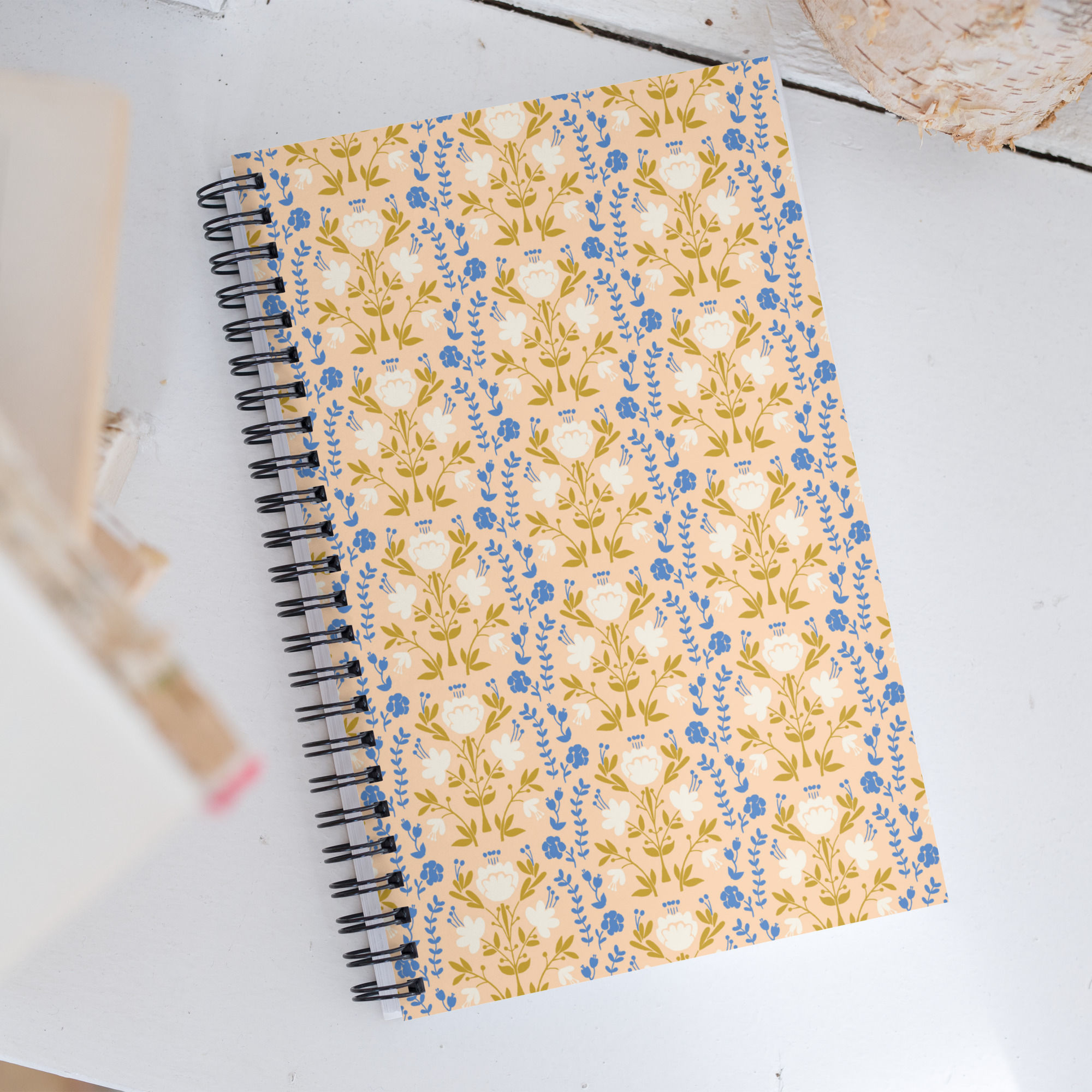 Dolomites Trellis florals Spiral notebook