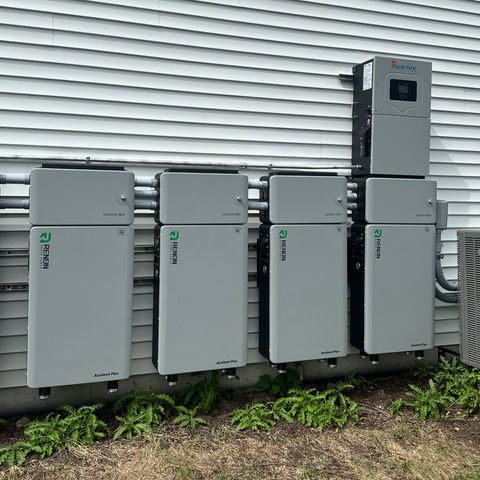 More Than a Subdivision: Building a True Solar Family in Mundelein